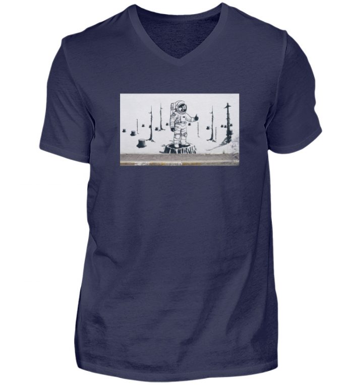 MARS ON EARTH | Shirt für die Erde - Herren V-Neck Shirt-198